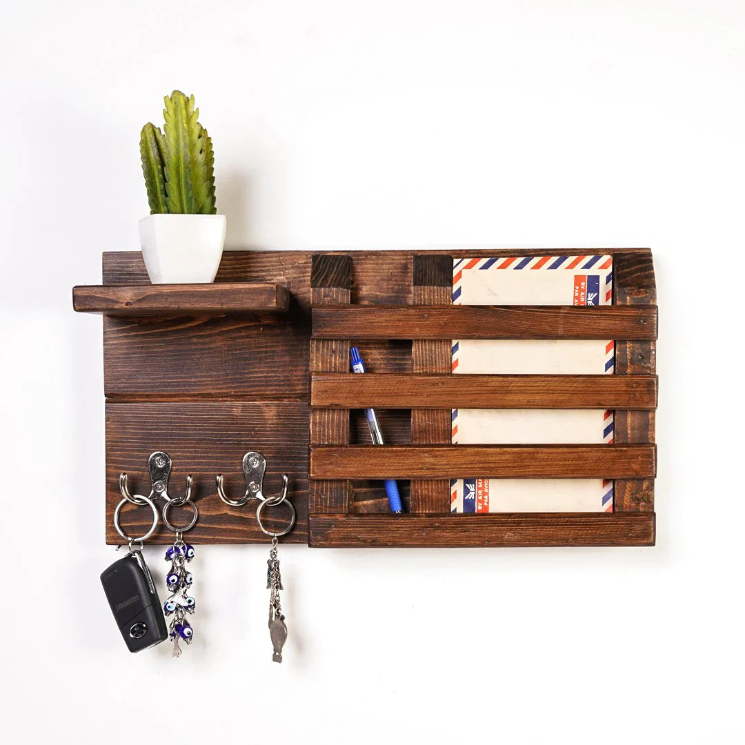 The Cogent Solid Wood Key Hang Floating Organizer